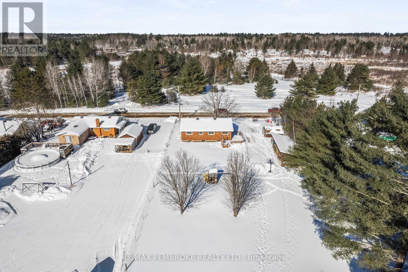 865 Black Bay Road, Petawawa, Ontario  K8H 2W8 - Photo 10 - X11973038